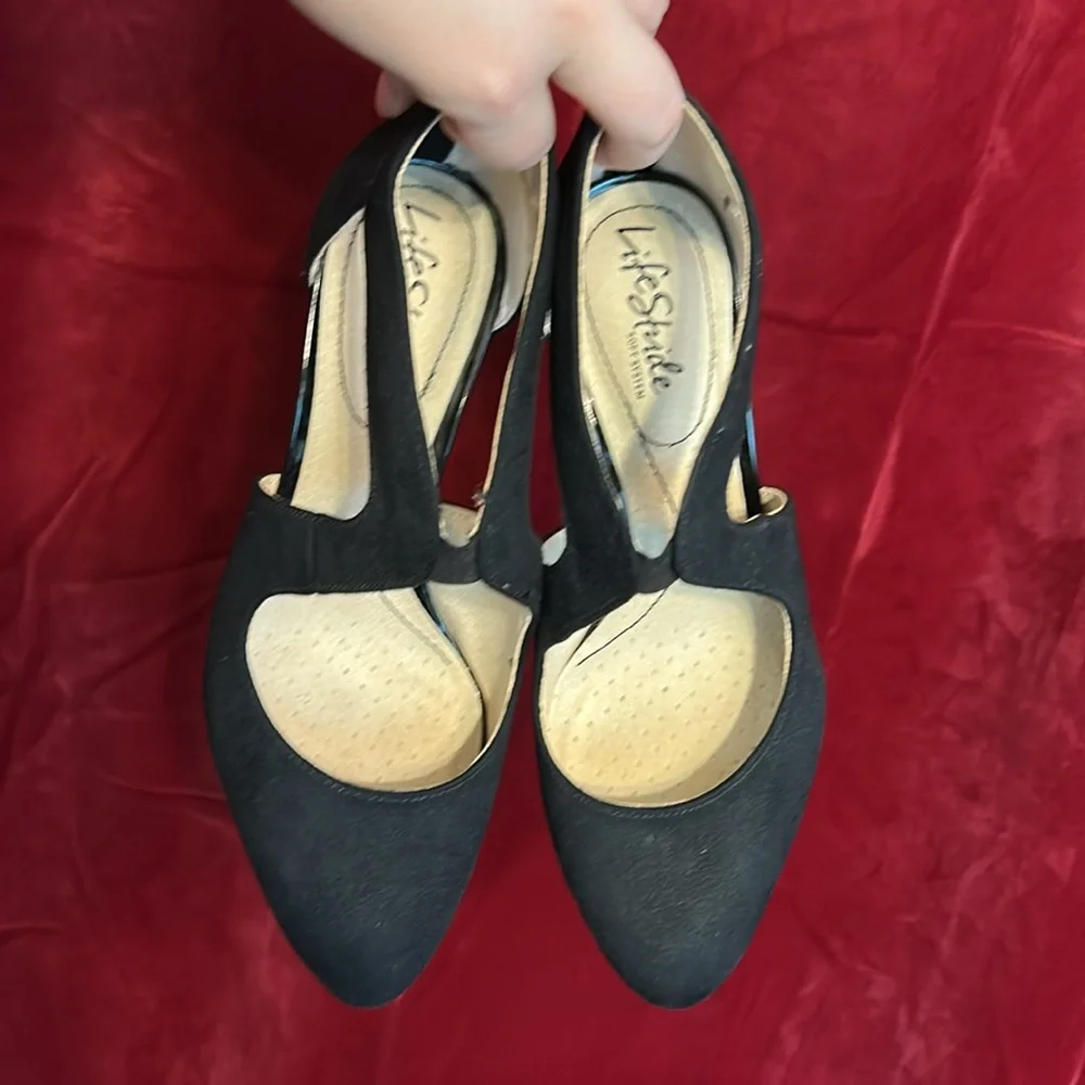 Life Stride Black Retro Heels 7.5 Wide - Picture 2 of 6